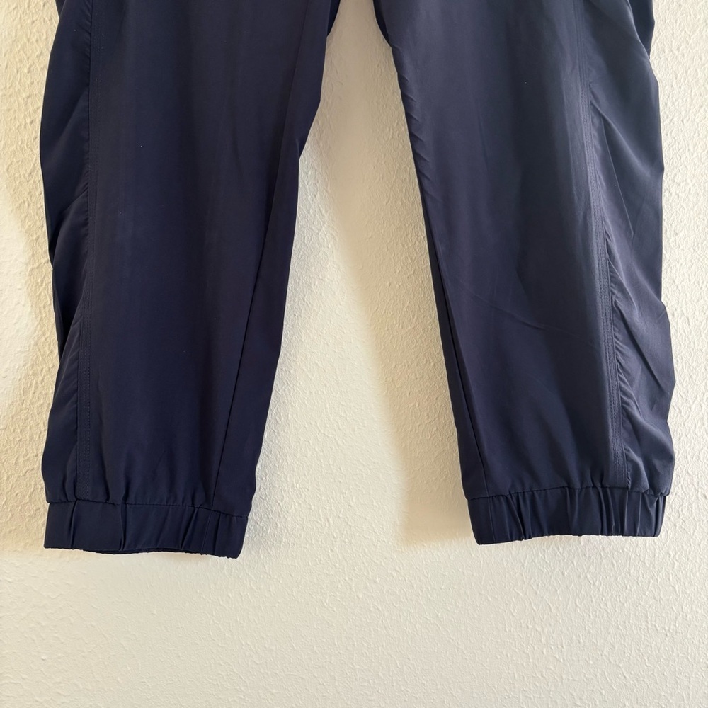 Athleta La Viva Capri - Picture 6 of 9